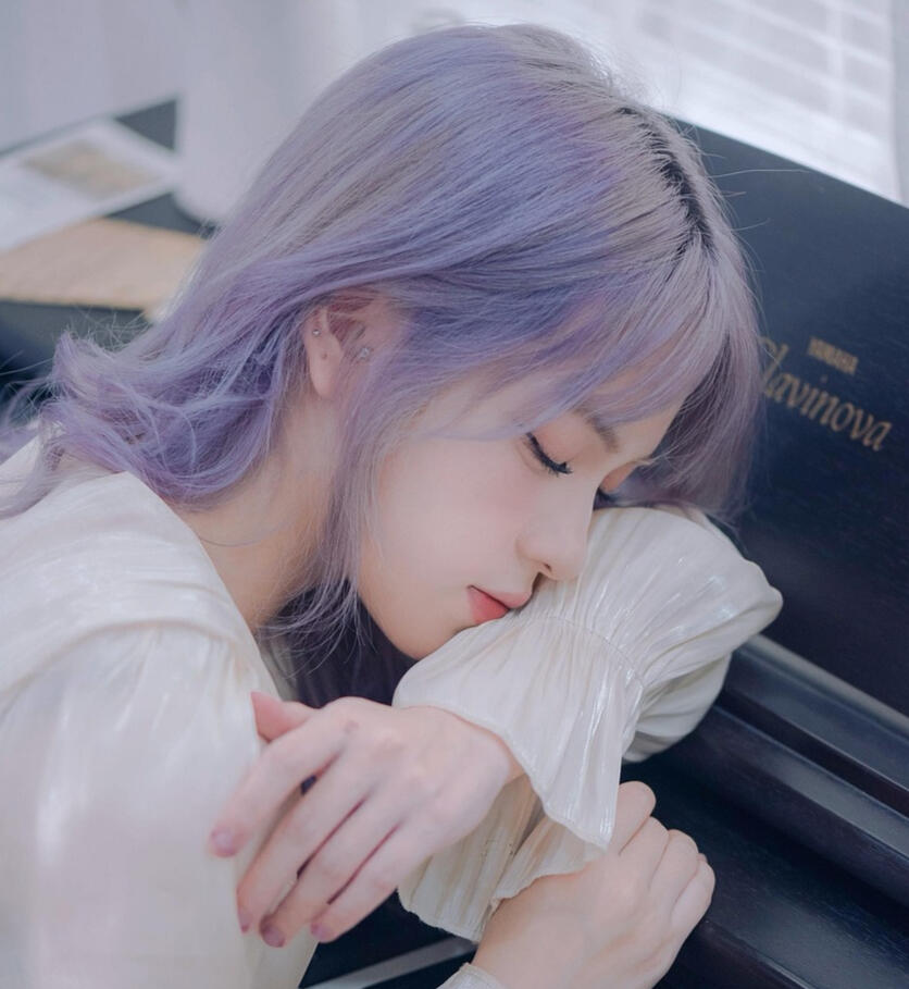 Woman not able to play without score